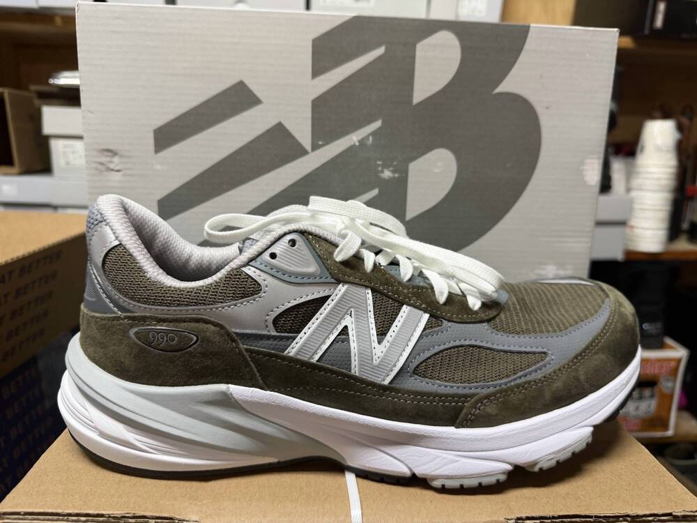 NEW NEW BALANCE men's u990cg6 shoe in moss green